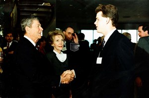 Image description is not available for 1992.206